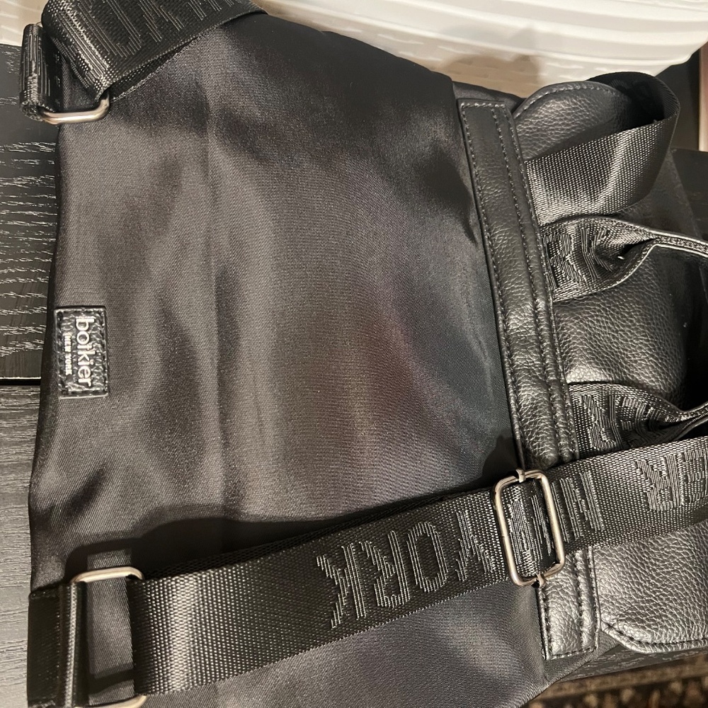Botkier Back Pack - Picture 12 of 12